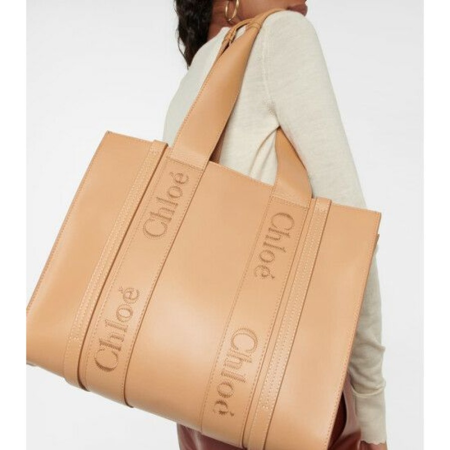 * Chloe Woody Medium Leather Tote Tote Bags