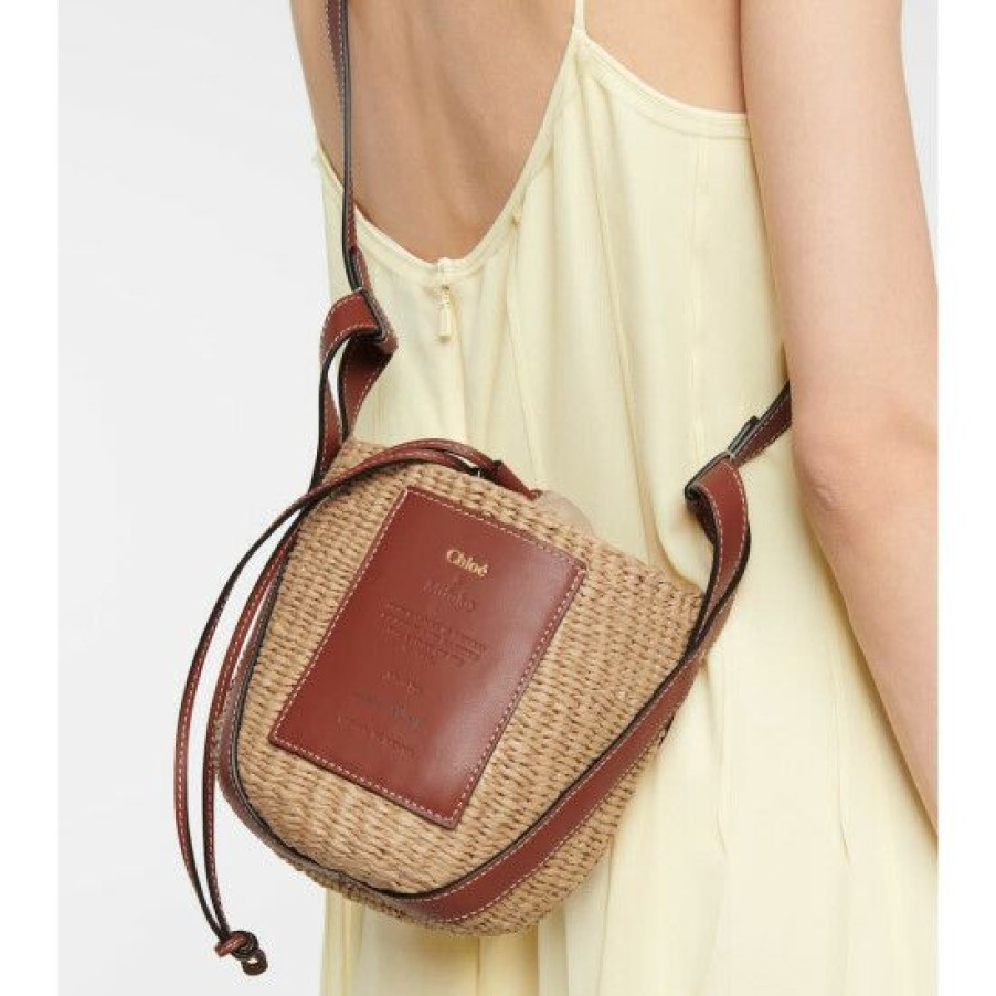 * Chloe Small Bucket Bag Shoulder Bags