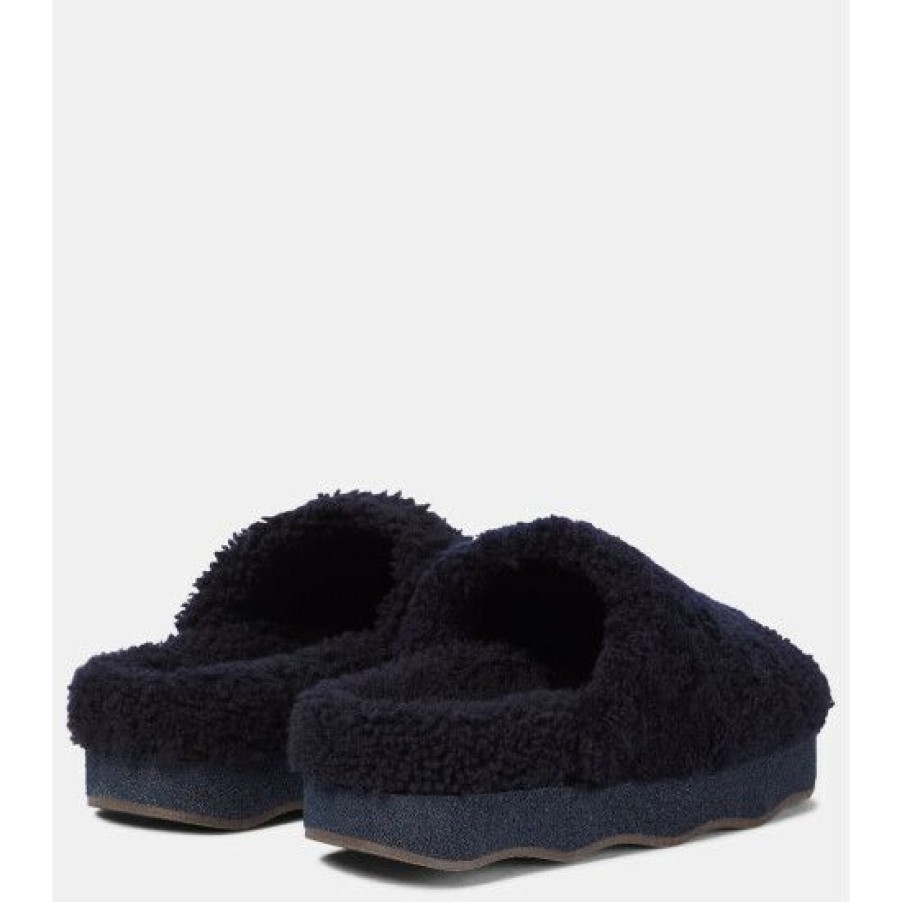 * Chloe Wavy Shearling Slides Sandals